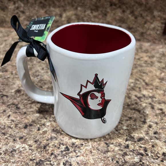 Rae Dunn Disney Villians mug - Picture 3 of 4